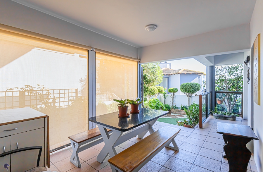 4 Bedroom Property for Sale in Calypso Beach Western Cape